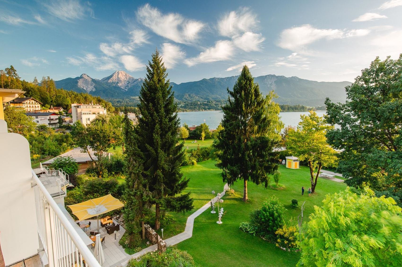 Zimmer Ausblick Seeblick frontal