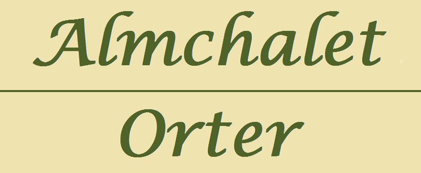 Ein stilvolles Schild mit dem Text „Almchalets Ortner“. Die Schrift ist elegant und auf einem hellen Hintergrund.