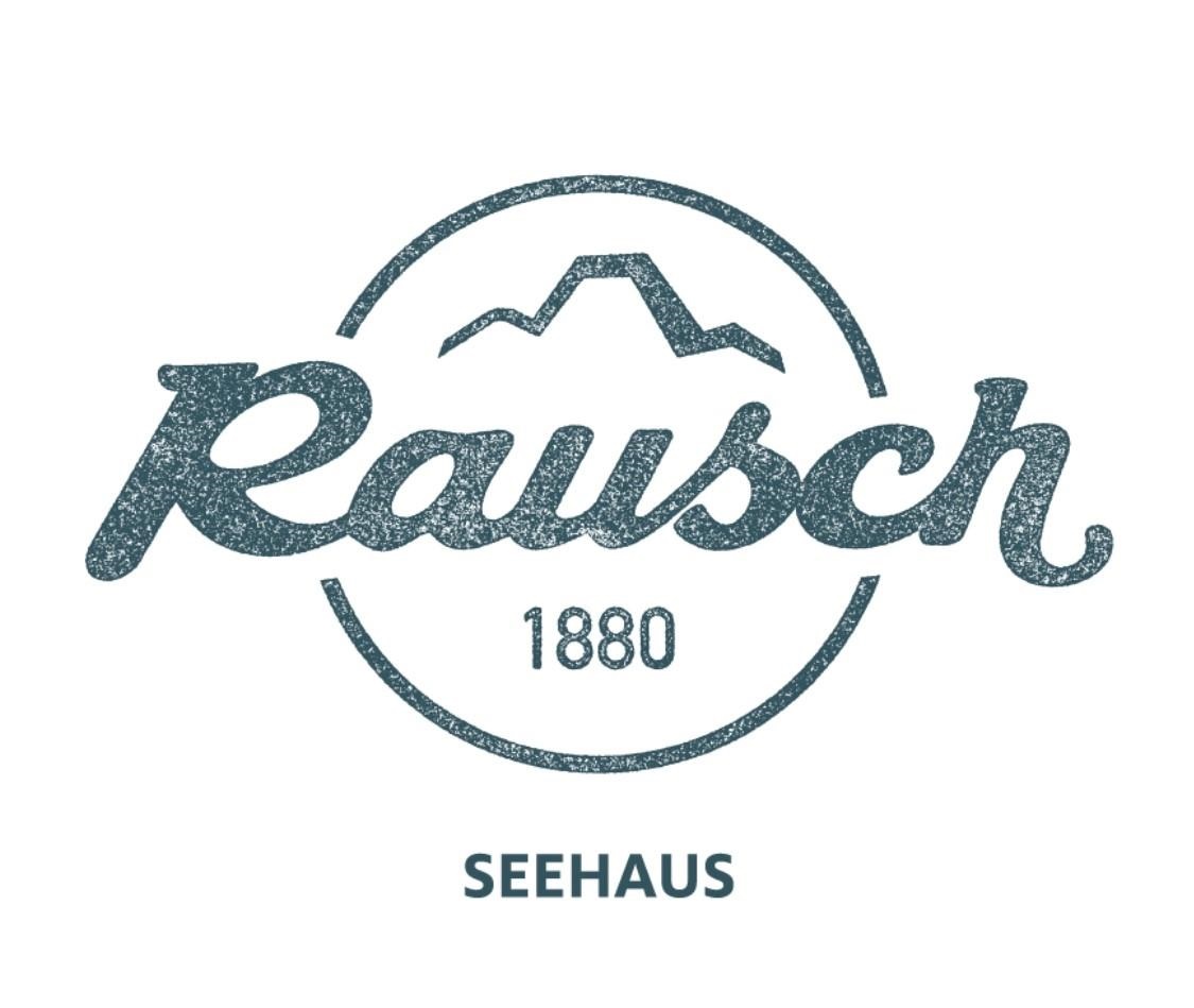 Un logo stilizzato di "Rausch" con l'anno 1880 e la parola "SEEHAUS". La grafica mostra forme simili a montagne e una scritta classica.