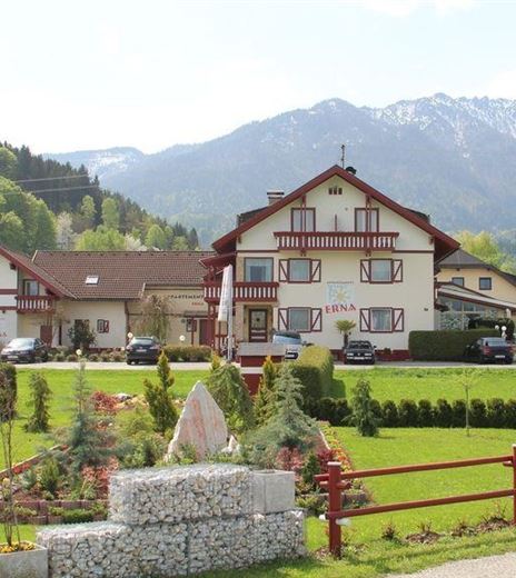 Aussenansicht im Sommer